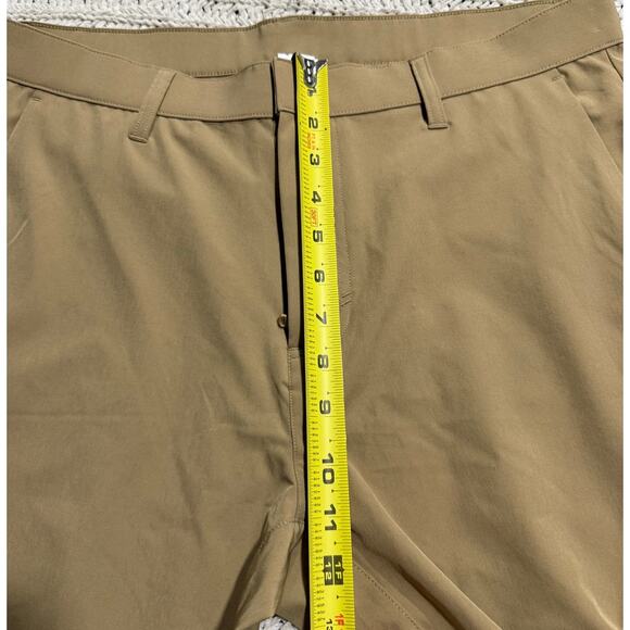Fabletics Perfomance Golf Only Pant Classic Fit Mens Sz 35 x 34 (32) Tan Stretch - Picture 3 of 8